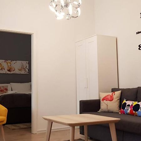 City Apartment Near Shooping Center, 6 Guests Berlim Exterior foto